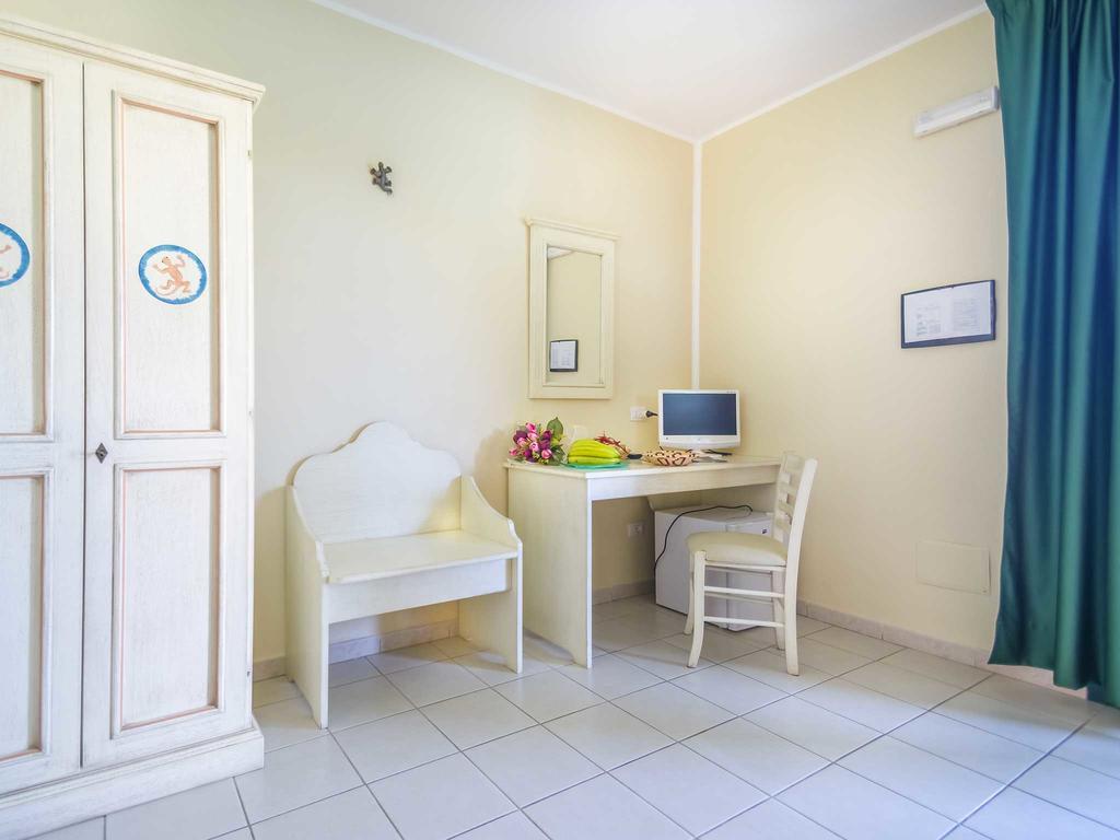 Hotel Ariadimari Valledoria  Ngoại thất bức ảnh